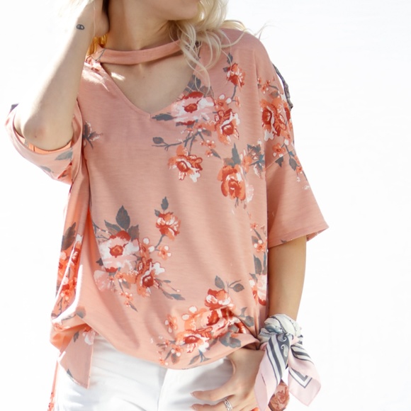 SALE!!!Half Sleeves Floral Print Top - Picture 4 of 6
